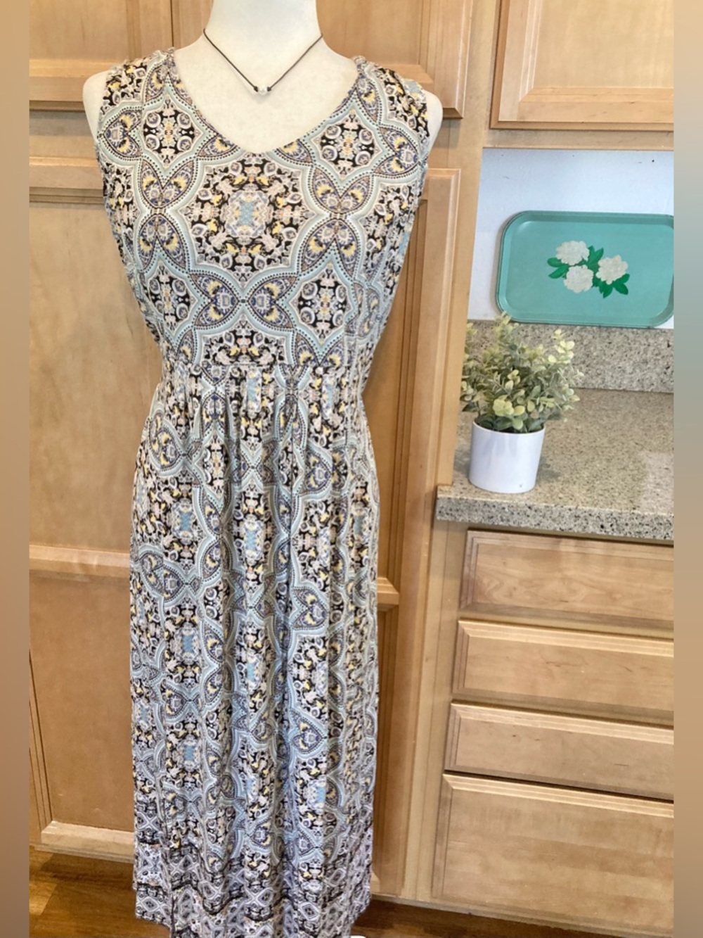 J. Jill Sleeveless Maxi Dress in Cream and Light Blue Paisley